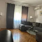 Apartment In Center